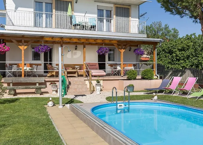 Apartment Twisting By The Private Pool
