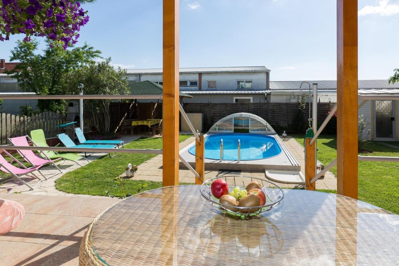 Twisting By The Private Pool Apartment Zadar