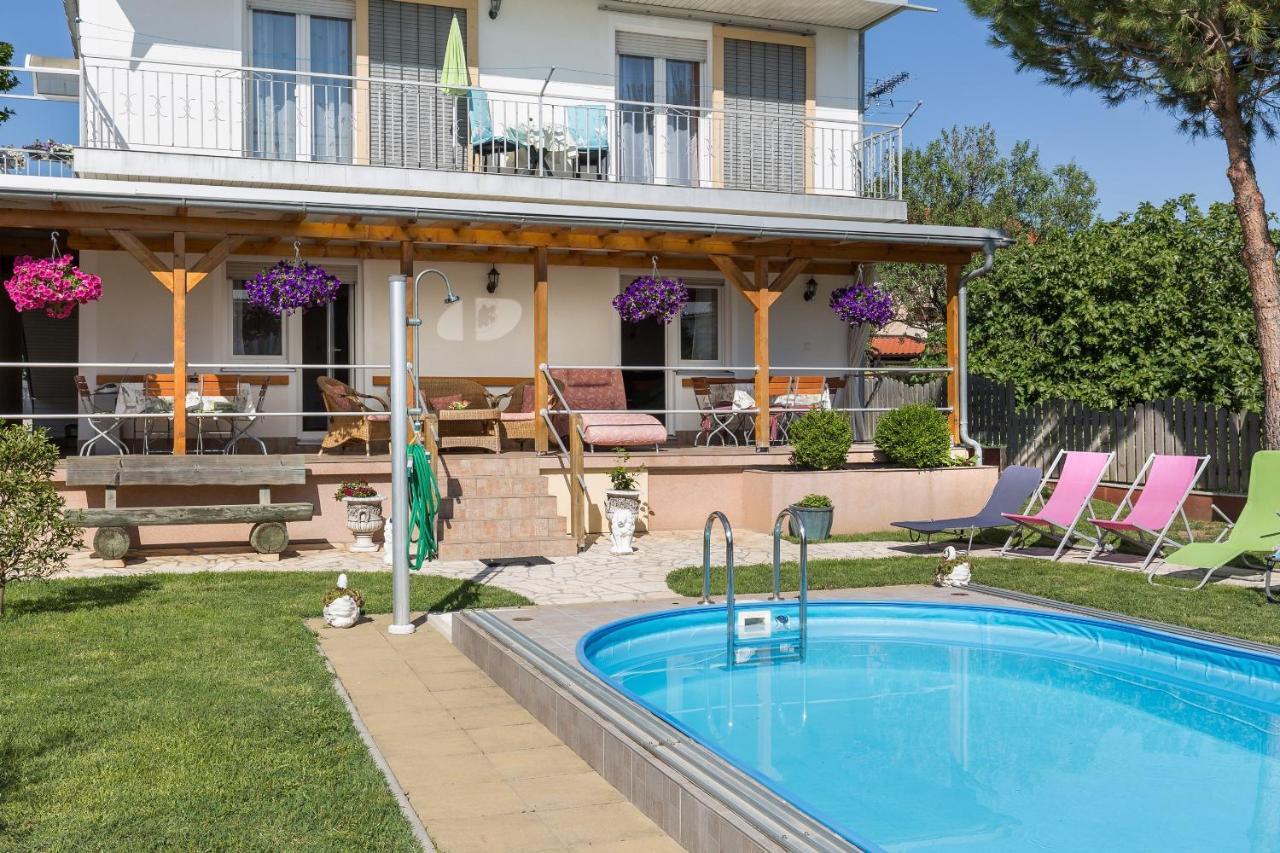 Apartment Twisting By The Private Pool *