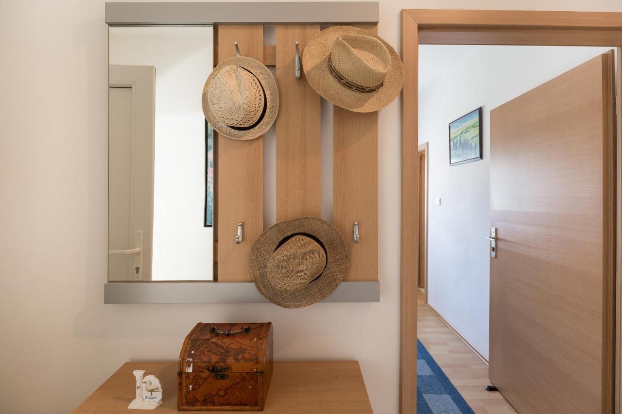 Apartment Twisting By The Private Pool Zadar
