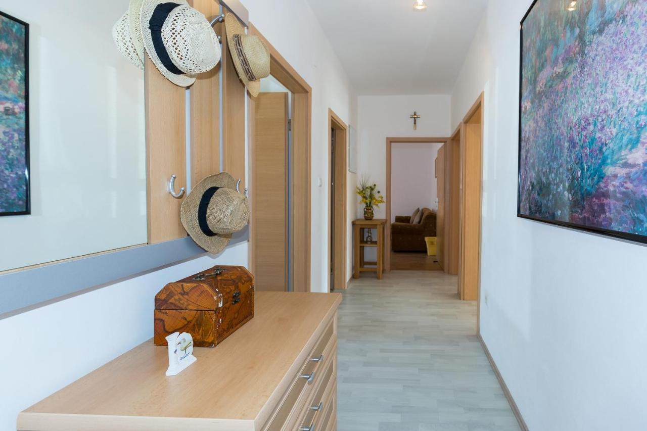 Apartment Twisting By The Private Pool *