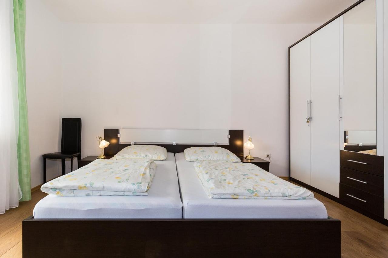 Apartment Twisting By The Private Pool
